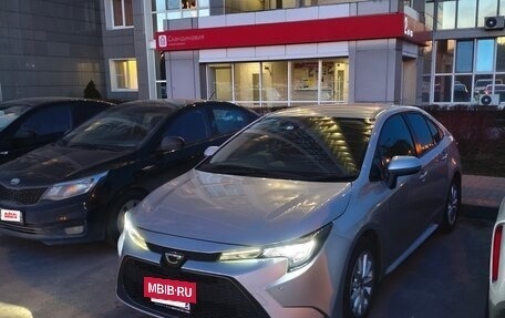 Toyota Corolla, 2019 год, 2 250 000 рублей, 3 фотография