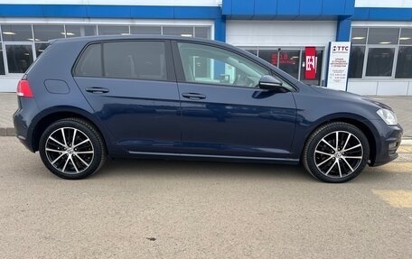 Volkswagen Golf VII, 2013 год, 900 000 рублей, 3 фотография