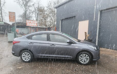 Hyundai Solaris II рестайлинг, 2021 год, 1 555 000 рублей, 4 фотография