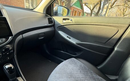 Hyundai Solaris II рестайлинг, 2016 год, 1 180 000 рублей, 7 фотография