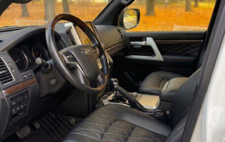 Toyota Land Cruiser 200, 2018 год, 5 700 000 рублей, 9 фотография