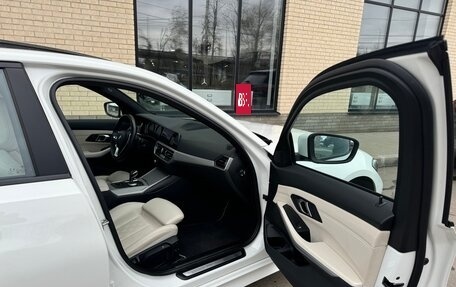 BMW 3 серия, 2019 год, 3 850 000 рублей, 22 фотография