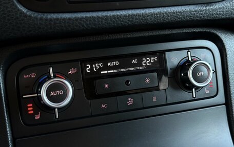 Volkswagen Touareg III, 2011 год, 1 349 000 рублей, 21 фотография