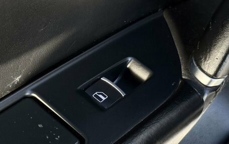 Volkswagen Touareg III, 2011 год, 1 349 000 рублей, 26 фотография