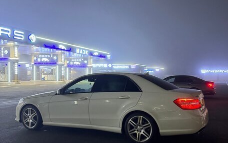 Mercedes-Benz E-Класс, 2011 год, 1 600 000 рублей, 6 фотография