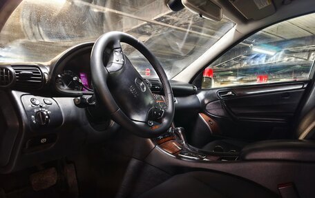 Mercedes-Benz C-Класс, 2006 год, 950 000 рублей, 7 фотография