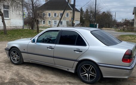 Mercedes-Benz C-Класс, 1997 год, 650 000 рублей, 2 фотография