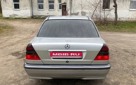 Mercedes-Benz C-Класс, 1997 год, 650 000 рублей, 3 фотография