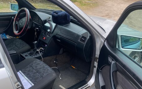 Mercedes-Benz C-Класс, 1997 год, 650 000 рублей, 9 фотография