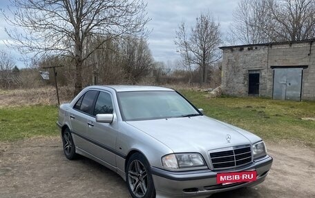 Mercedes-Benz C-Класс, 1997 год, 650 000 рублей, 4 фотография