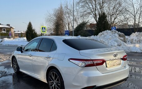 Toyota Camry, 2021 год, 3 700 000 рублей, 5 фотография