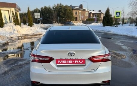 Toyota Camry, 2021 год, 3 700 000 рублей, 6 фотография