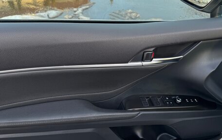 Toyota Camry, 2021 год, 3 700 000 рублей, 11 фотография