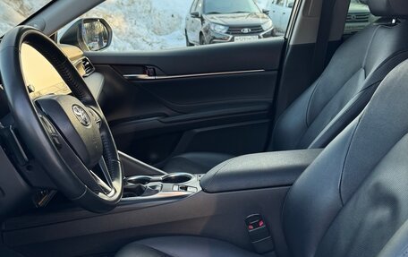 Toyota Camry, 2021 год, 3 700 000 рублей, 15 фотография