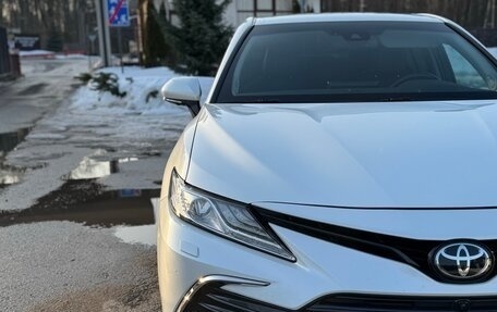 Toyota Camry, 2021 год, 3 700 000 рублей, 9 фотография