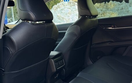 Toyota Camry, 2021 год, 3 700 000 рублей, 21 фотография