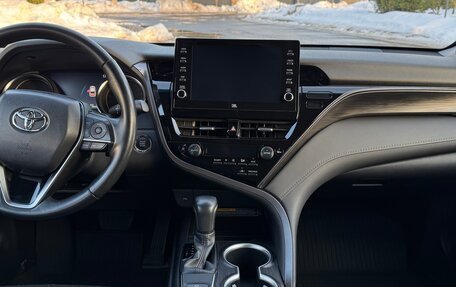 Toyota Camry, 2021 год, 3 700 000 рублей, 30 фотография