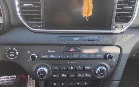 KIA Sportage IV рестайлинг, 2021 год, 2 395 000 рублей, 17 фотография