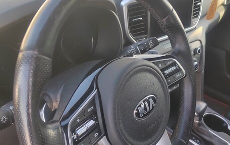 KIA Sportage IV рестайлинг, 2021 год, 2 395 000 рублей, 18 фотография