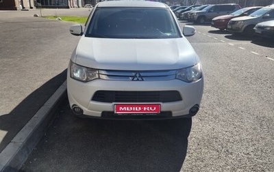 Mitsubishi Outlander III рестайлинг 3, 2014 год, 1 450 000 рублей, 1 фотография