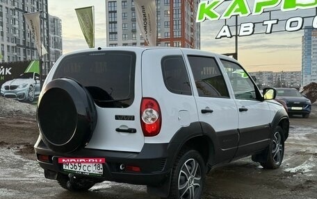 Chevrolet Niva I рестайлинг, 2019 год, 725 000 рублей, 8 фотография