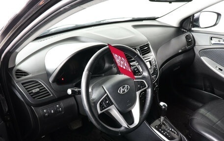 Hyundai Solaris II рестайлинг, 2011 год, 647 000 рублей, 5 фотография