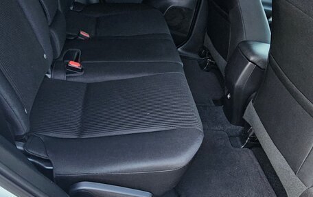 Toyota RAV4, 2016 год, 2 200 000 рублей, 11 фотография