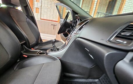 Opel Astra J, 2011 год, 800 000 рублей, 8 фотография