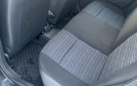 Renault Logan I, 2010 год, 300 000 рублей, 13 фотография