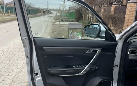 Geely Atlas, 2022 год, 1 990 000 рублей, 8 фотография