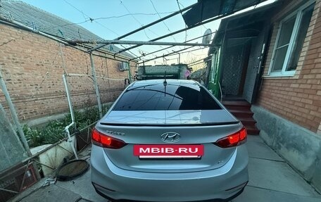 Hyundai Solaris II рестайлинг, 2018 год, 790 000 рублей, 3 фотография