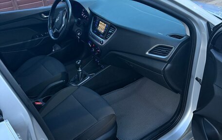 Hyundai Solaris II рестайлинг, 2018 год, 790 000 рублей, 16 фотография