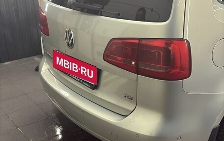 Volkswagen Touran III, 2012 год, 950 000 рублей, 5 фотография