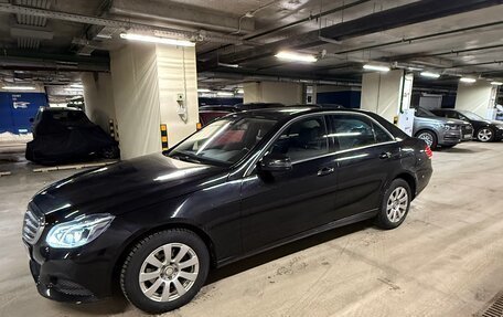 Mercedes-Benz E-Класс, 2015 год, 1 620 000 рублей, 4 фотография