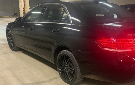 Mercedes-Benz E-Класс, 2015 год, 1 620 000 рублей, 11 фотография