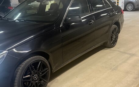 Mercedes-Benz E-Класс, 2015 год, 1 620 000 рублей, 12 фотография