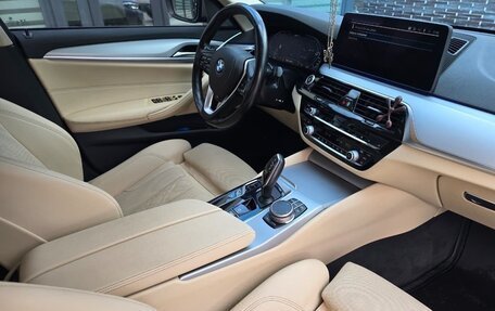 BMW 5 серия, 2020 год, 4 600 000 рублей, 13 фотография