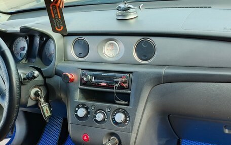 Mitsubishi Outlander III рестайлинг 3, 2004 год, 650 000 рублей, 8 фотография