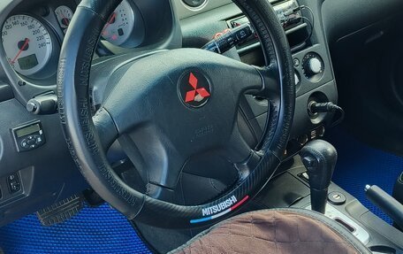 Mitsubishi Outlander III рестайлинг 3, 2004 год, 650 000 рублей, 6 фотография