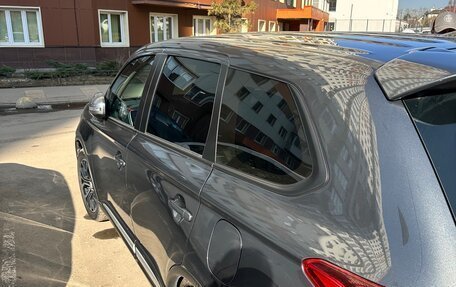 Mitsubishi Outlander III рестайлинг 3, 2021 год, 2 050 000 рублей, 5 фотография