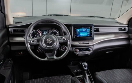 Suzuki Ertiga II, 2022 год, 2 675 000 рублей, 6 фотография