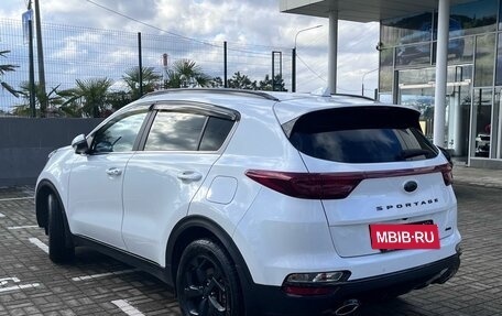 KIA Sportage IV рестайлинг, 2021 год, 2 640 000 рублей, 5 фотография