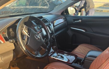 Toyota Camry, 2012 год, 1 190 000 рублей, 8 фотография