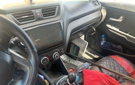 KIA Rio III рестайлинг, 2012 год, 400 000 рублей, 6 фотография