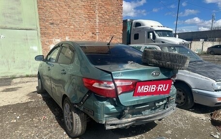 KIA Rio III рестайлинг, 2012 год, 400 000 рублей, 2 фотография