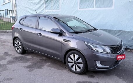 KIA Rio III рестайлинг, 2013 год, 1 000 000 рублей, 2 фотография