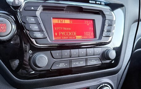 KIA Rio III рестайлинг, 2013 год, 1 000 000 рублей, 10 фотография