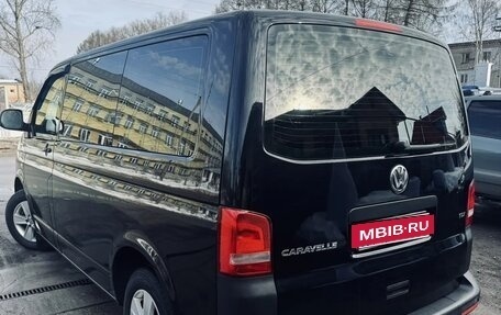 Volkswagen Caravelle T5, 2014 год, 2 600 000 рублей, 4 фотография