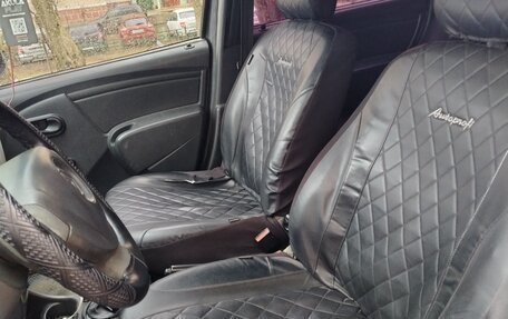 Renault Logan I, 2010 год, 185 000 рублей, 8 фотография