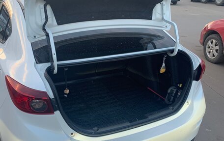 Mazda 3, 2014 год, 1 300 000 рублей, 19 фотография